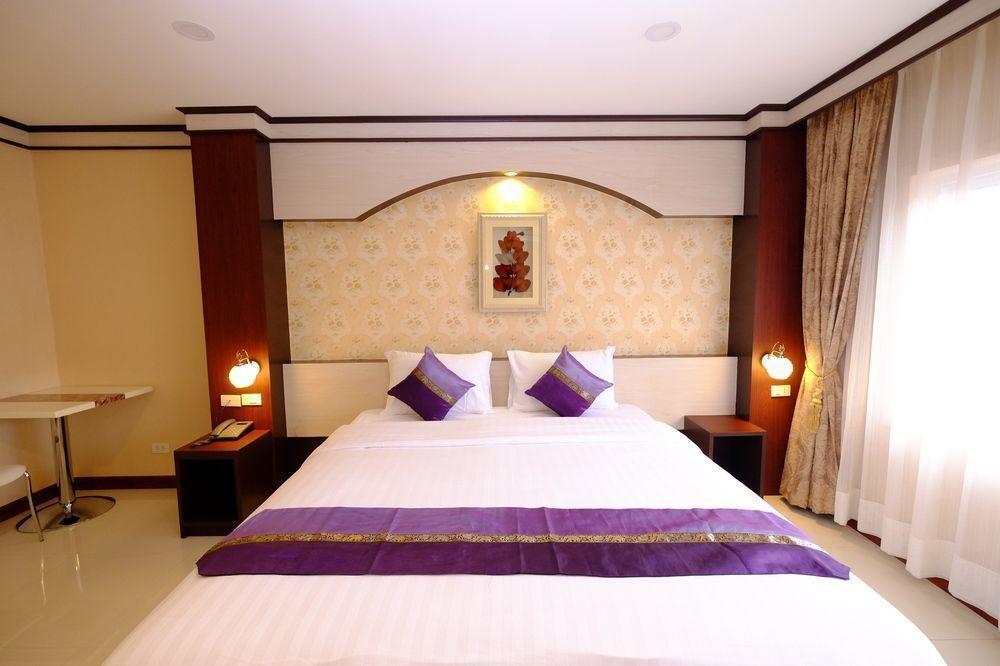 Chokdee Place Sakon Nakhon Exterior photo